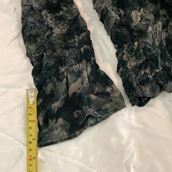 Stockholm Atelier & Other Stories Black Print stretch texture crop top sz 10 NWT - Picture 12 of 13